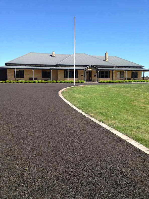 This is a photo of an asphalt driveway which has been installed by Ballarat Road Tech